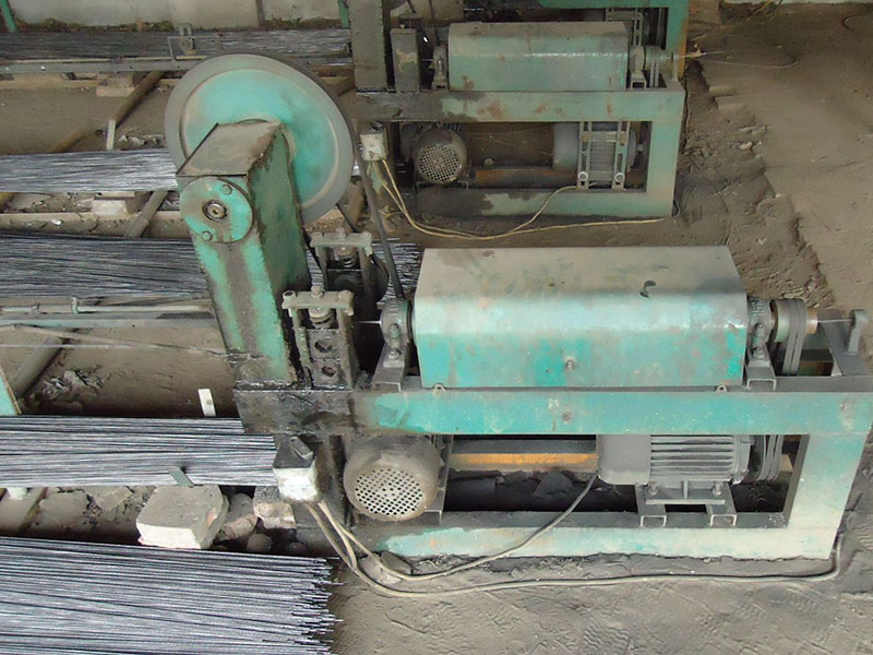 調(diào)直切斷機(jī)